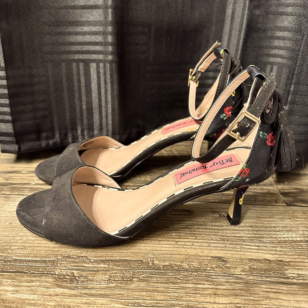 Betsy Johnson heels